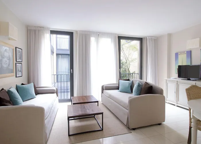 Adriano Residence